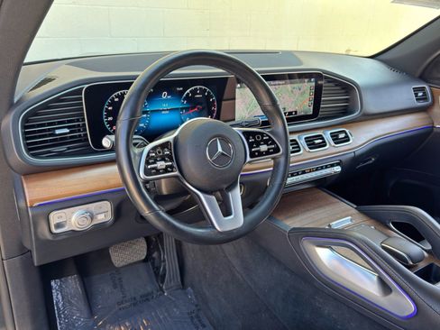 Used 2021 Mercedes-Benz GLE 350 4MATIC w/ Premium Package image 13