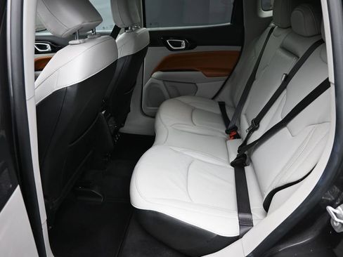 Used 2022 Jeep Compass Limited w/ Elite Group image 12