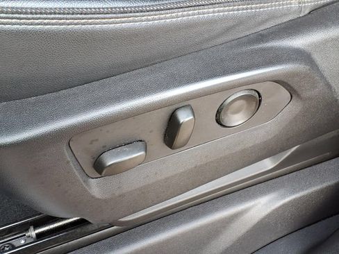 Used 2023 Chevrolet Silverado 1500 High Country w/ High Country Premium Package AWD/4WD image 19