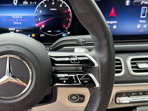 Used 2024 Mercedes-Benz GLS 450 4MATIC image 35