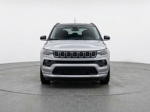 Used 2025 Jeep Compass Limited image 1