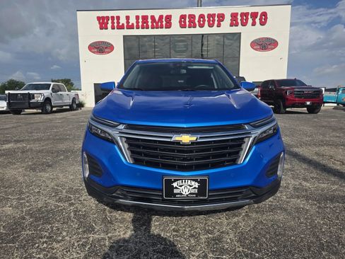 Used 2024 Chevrolet Equinox LT AWD/4WD image 2