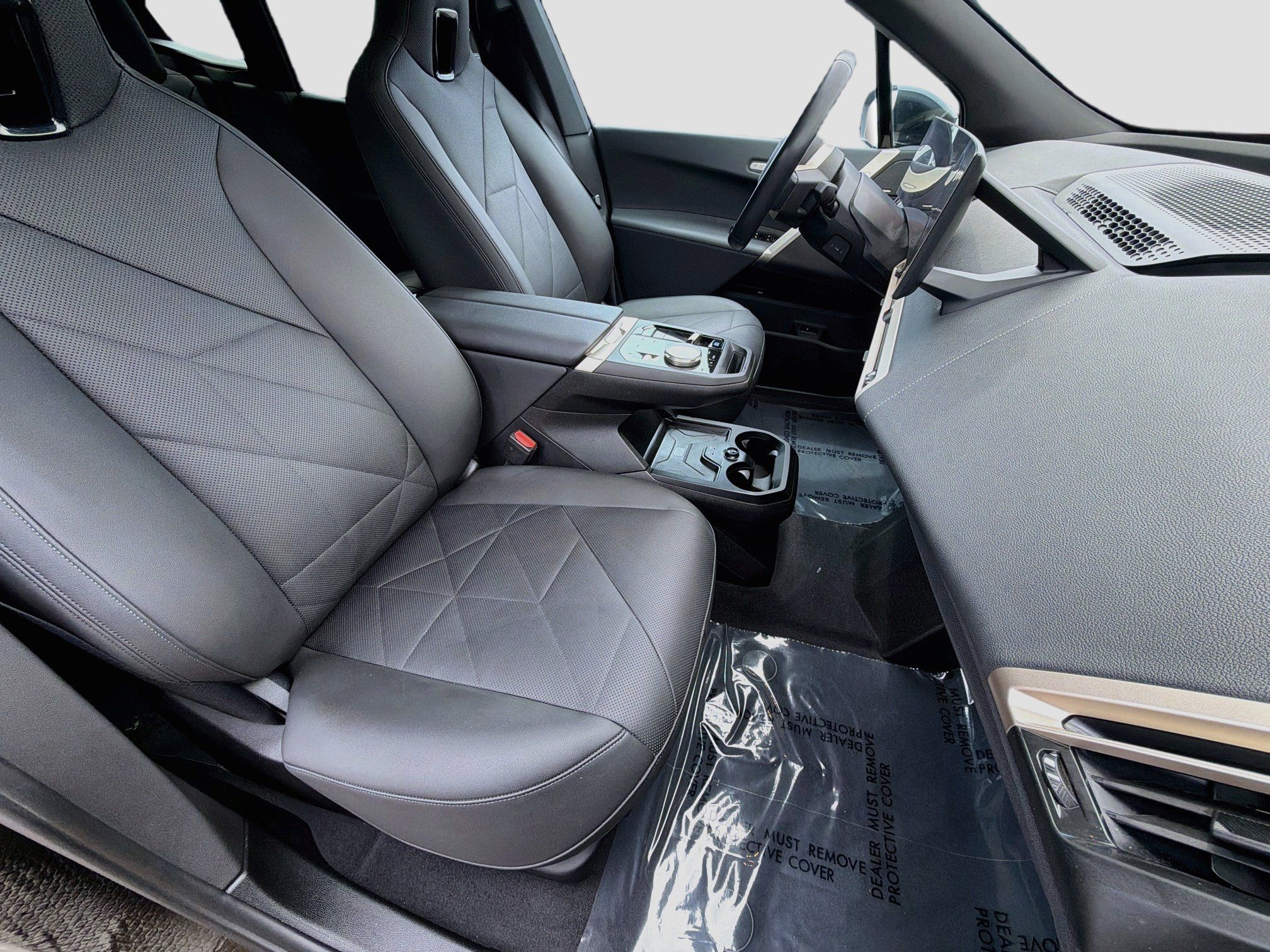 Used 2024 BMW iX xDrive50 w/ Convenience Package AWD/4WD image 15
