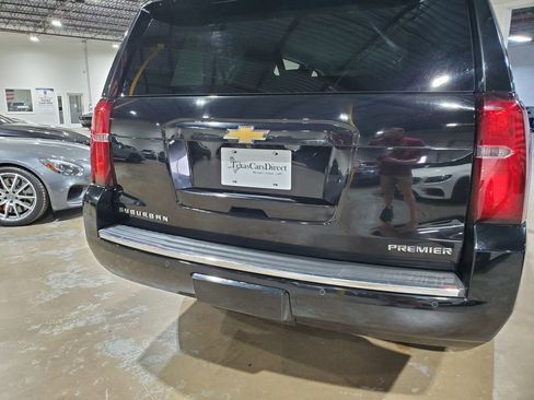 Used 2020 Chevrolet Suburban Premier image 45