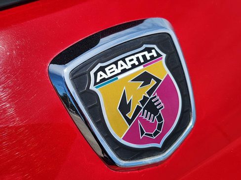 Used 2015 FIAT 500 Abarth FWD image 12