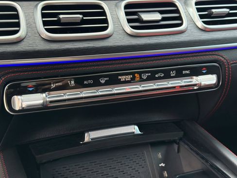 Certified 2025 Mercedes-Benz GLE 53 AMG 4MATIC image 26