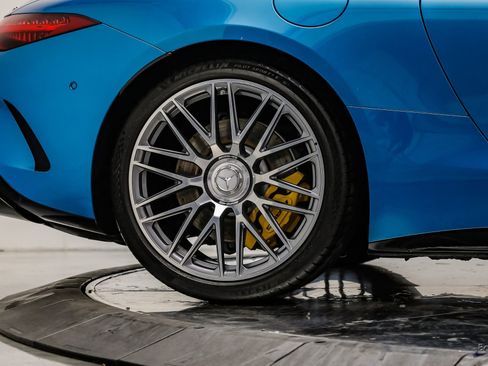 Used 2022 Mercedes-Benz SL 63 AMG 4MATIC image 98