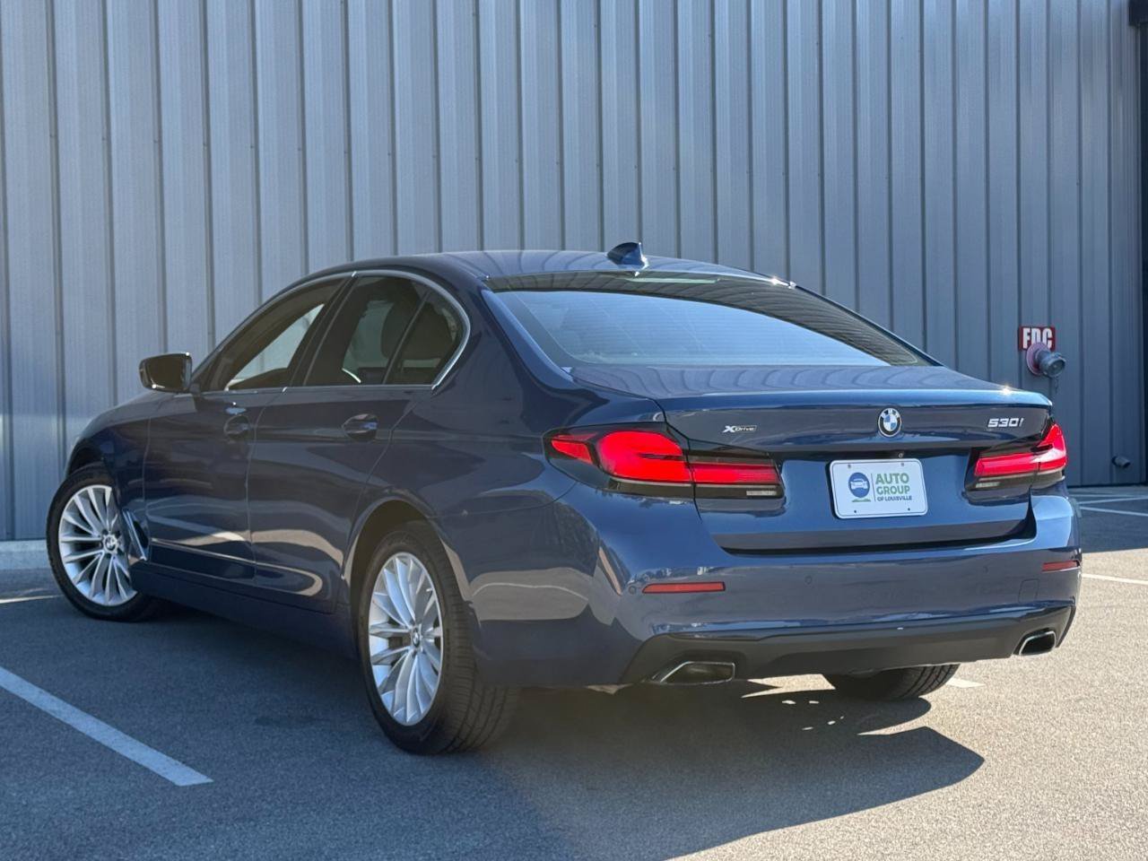 Used 2021 BMW 530i xDrive w/ Convenience Package AWD/4WD image 7