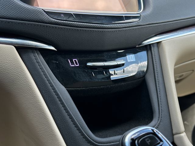 Used 2017 Cadillac XT5 Luxury w/ Driver Awareness Package FWD image 42