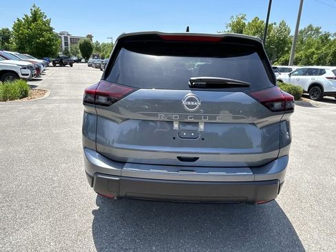 New 2026 Nissan Rogue SV FWD image 6