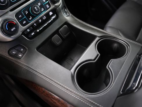 Used 2019 GMC Yukon XL SLT image 22