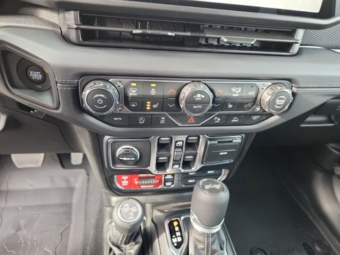 Used 2020 RAM ProMaster 2500 w/ RV Ready Prep Package image 13