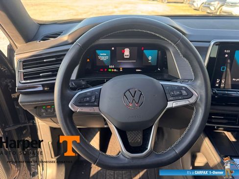 Used 2024 Volkswagen Atlas Cross Sport SE image 17