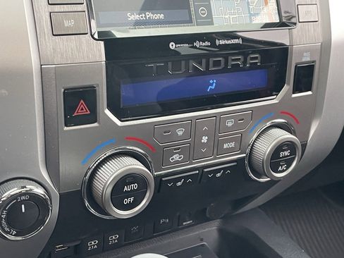 Used 2020 Toyota Tundra Limited image 7