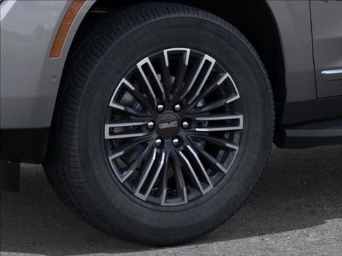 New 2026 GMC Yukon Elevation image 9