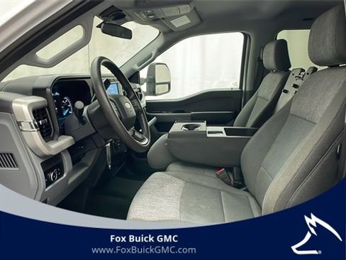 Used 2024 Ford F250 XLT image 10