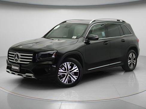 Certified 2026 Mercedes-Benz GLB 250 image 3