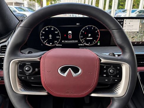 Used 2025 INFINITI QX80 Autograph w/ Autograph Exterior Package AWD/4WD image 16