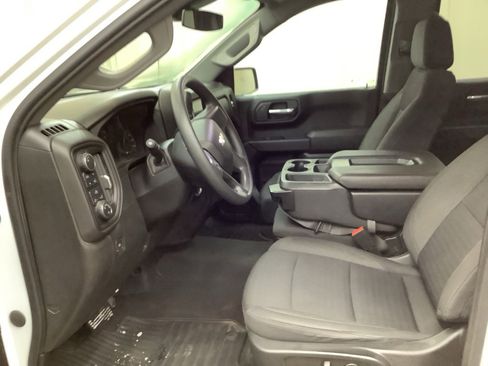 Used 2022 Chevrolet Silverado 1500 Custom image 16