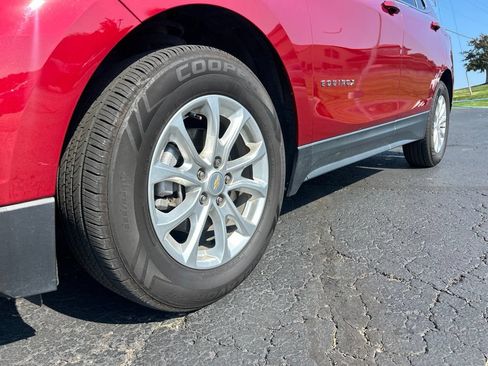 Used 2018 Chevrolet Equinox LT FWD image 10