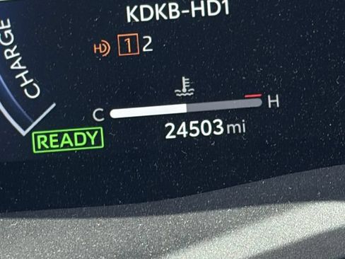 Used 2025 Toyota Camry XLE w/ Premium Plus Package FWD image 25