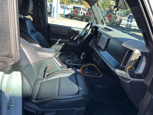 Used 2022 Ford Bronco Badlands w/ Sasquatch Package image 14