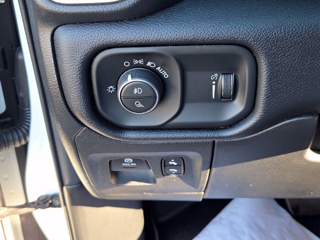 Used 2022 RAM 1500 Big Horn AWD/4WD image 29