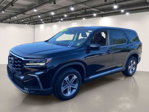Used 2023 Honda Pilot EX-L image 3