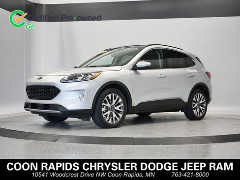 Used 2020 Ford Escape Titanium image 1