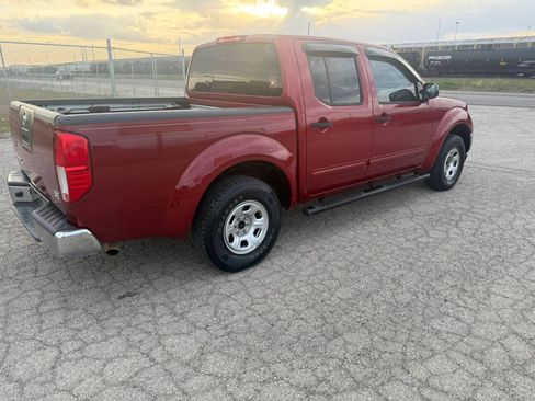 Used 2010 Nissan Frontier SE RWD image 5