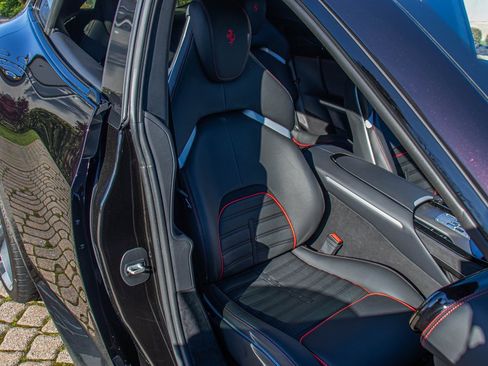 Certified 2025 Ferrari Purosangue image 56