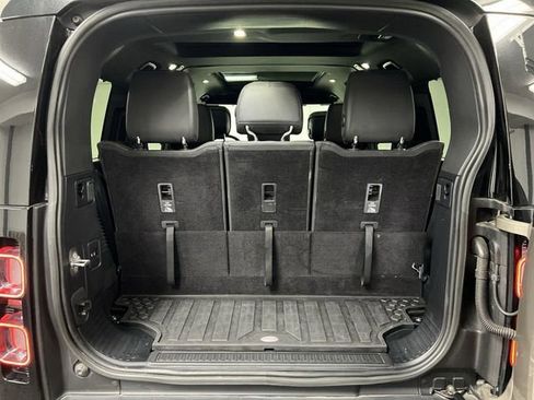 Used 2023 Land Rover Defender 130 X image 27