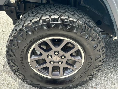 Used 2018 Jeep Wrangler Unlimited Sport S AWD/4WD image 23