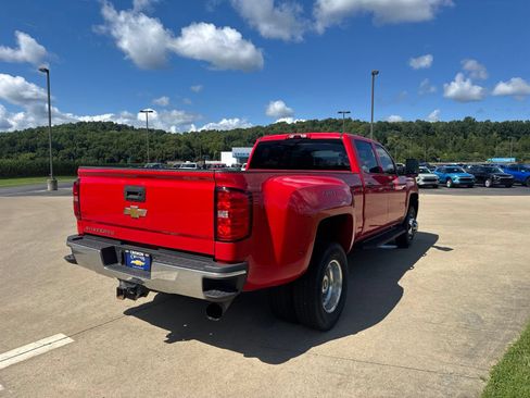 Used 2019 Chevrolet Silverado 3500 W/T w/ WT Convenience Package AWD/4WD image 4