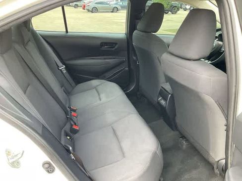 Used 2024 Toyota Corolla LE FWD image 17