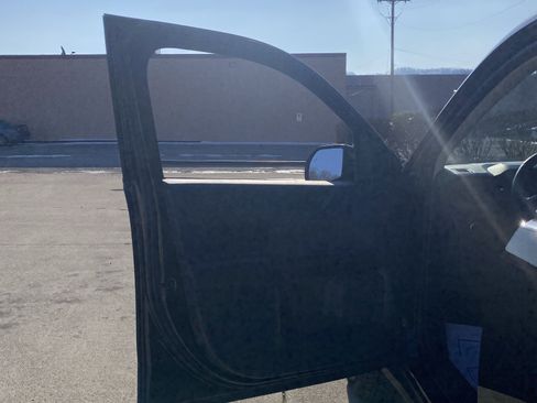 Used 2024 Ford Maverick Tremor w/ Tremor Off-Road Package image 3