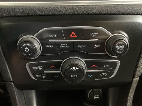 Used 2018 Dodge Charger GT w/ Driver Confidence Group image 39