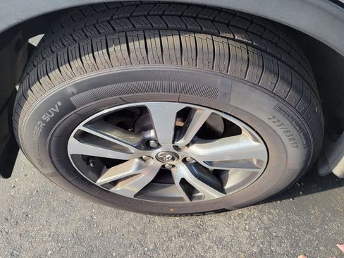 Used 2016 Toyota RAV4 XLE image 8