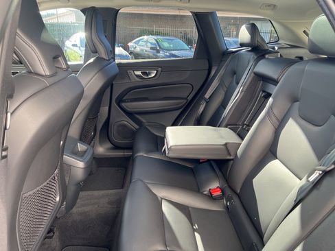 Used 2024 Volvo XC60 B5 Core image 20