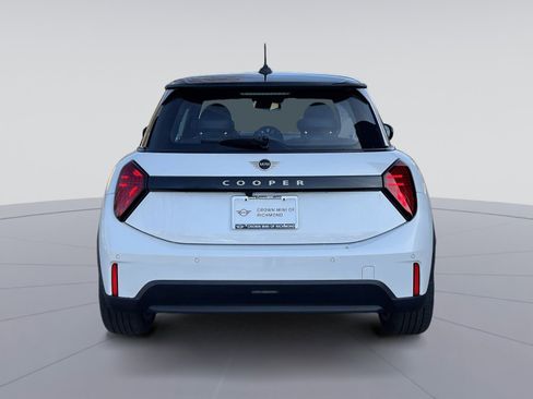 New 2025 MINI Cooper 2-Door Hardtop image 4