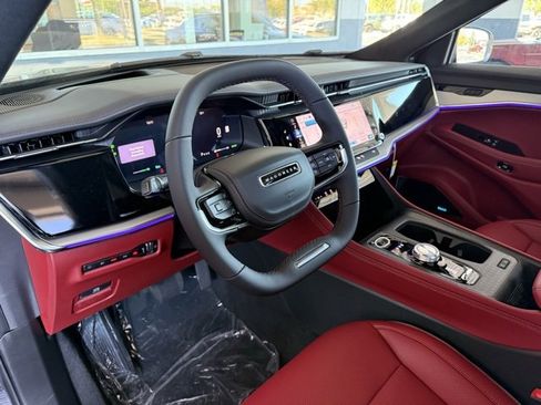 New 2025 Jeep Wagoneer S Launch Edition image 12