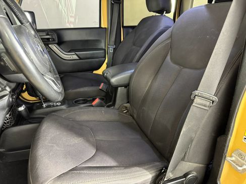 Used 2014 Jeep Wrangler Unlimited Sport w/ Quick Order Package 24S AWD/4WD image 29