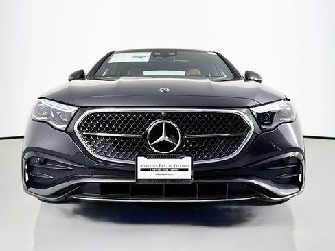 New 2026 Mercedes-Benz E 350 4MATIC Sedan image 2