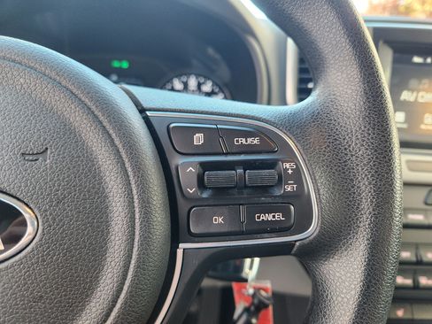 Used 2019 Kia Sportage LX w/ LX Popular Package image 14