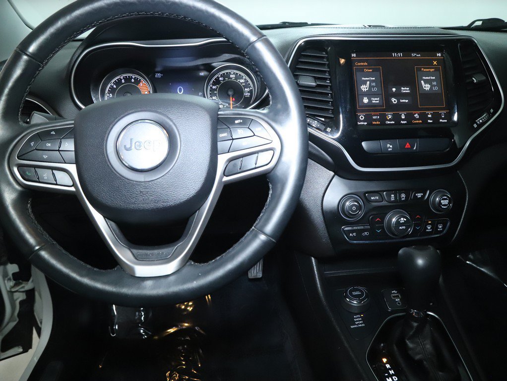 Used 2019 Jeep Cherokee Limited AWD/4WD image 29