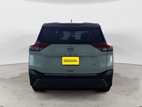 Used 2023 Nissan Rogue SV image 4