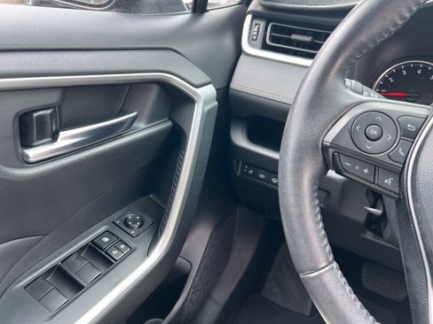 Used 2021 Toyota RAV4 XLE w/ XLE Grade Weather Package image 18