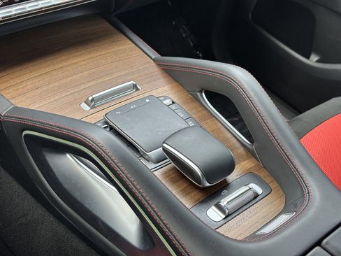 Used 2025 Mercedes-Benz GLE 53 AMG 4MATIC Coupe image 12