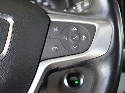 Used 2022 GMC Terrain SLT w/ Infotainment Package II FWD image 25