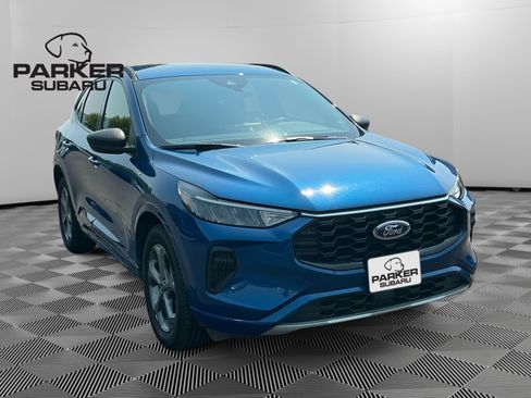 Used 2023 Ford Escape ST-Line w/ Tech Pack #1 AWD/4WD image 7